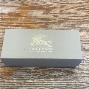 Burberry beige Gift Box